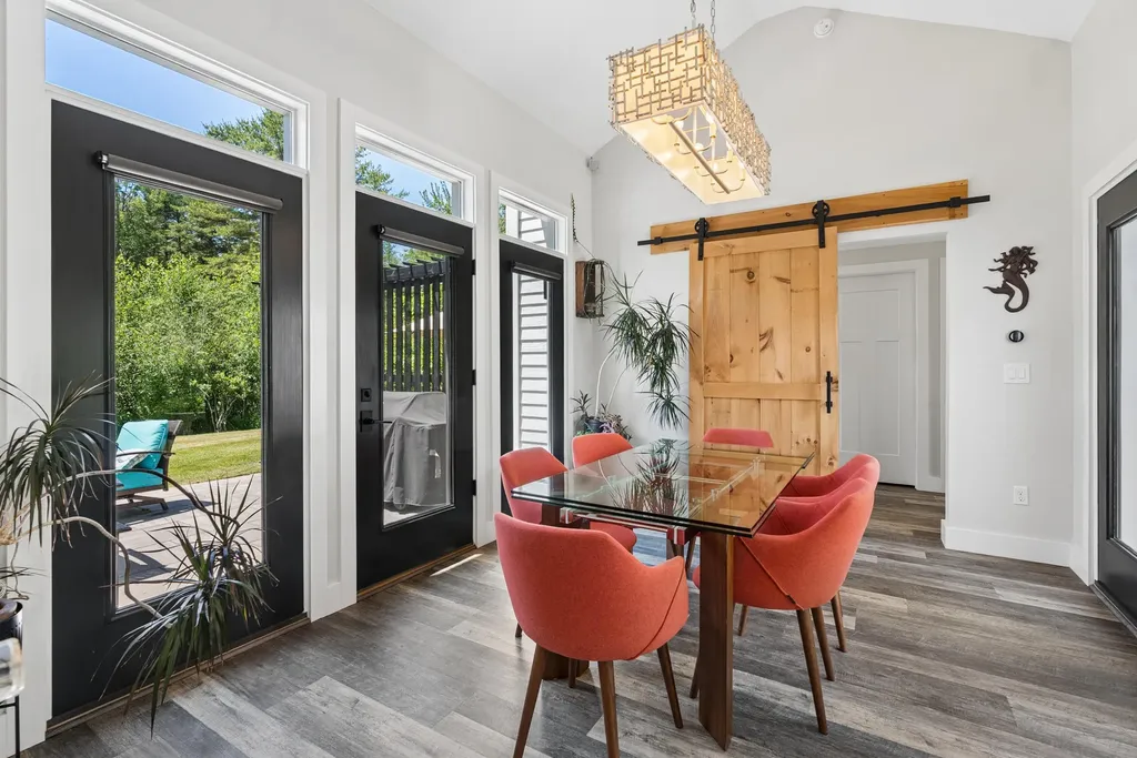 12 Wallace Street Kennebunk ME 04043