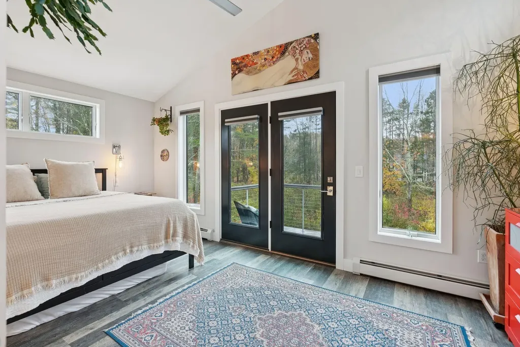 12 Wallace Street Kennebunk ME 04043