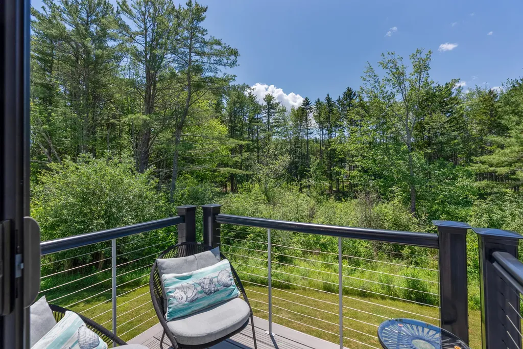 12 Wallace Street Kennebunk ME 04043