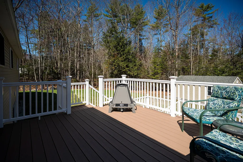 32 Libby Road Casco ME 04015