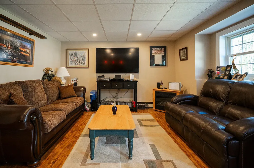 32 Libby Road Casco ME 04015