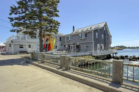 15 Main Street Vinalhaven ME 04863