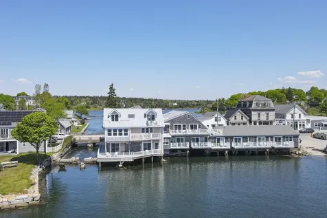 15 Main Street Vinalhaven ME 04863