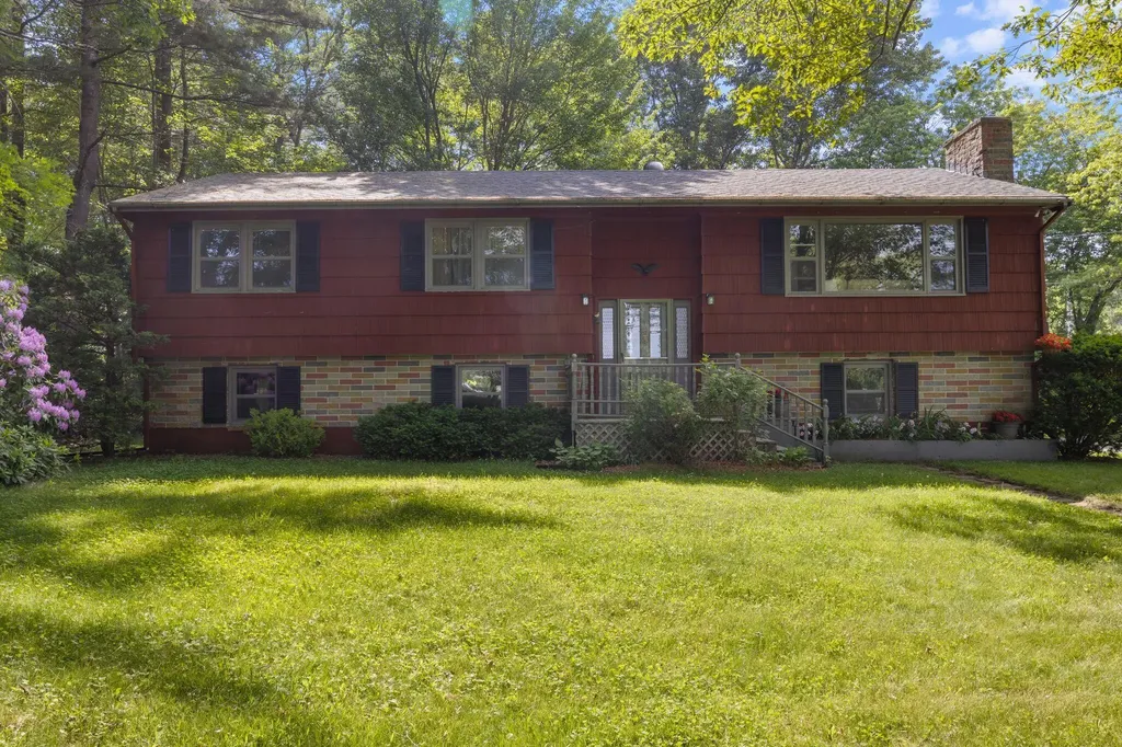 56 Plaisted Road York ME 03909