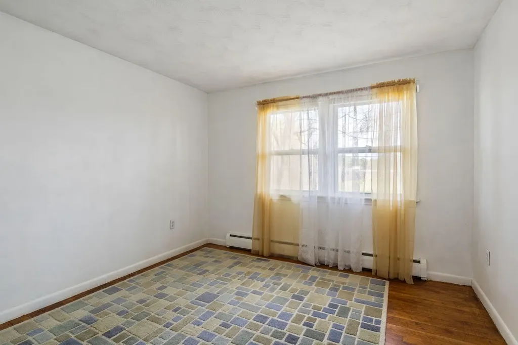 56 Plaisted Road York ME 03909