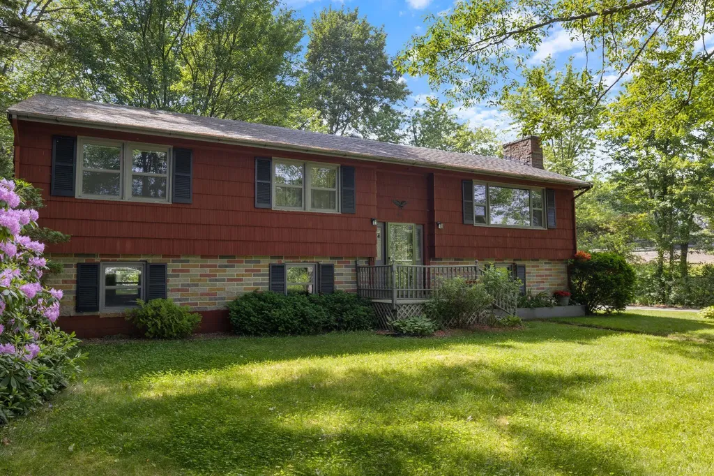 56 Plaisted Road York ME 03909