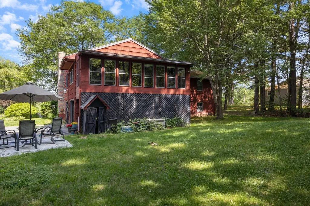 56 Plaisted Road York ME 03909
