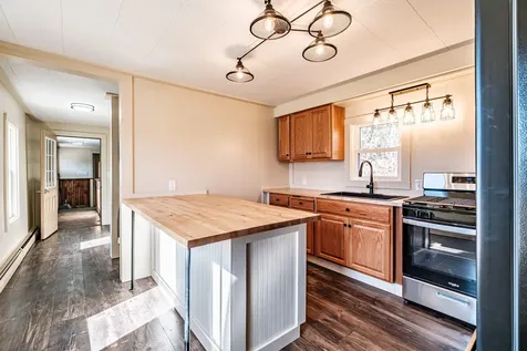 605 Hebron Road Paris ME 04281
