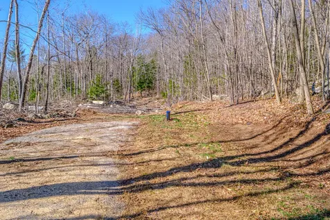 605 Hebron Road Paris ME 04281