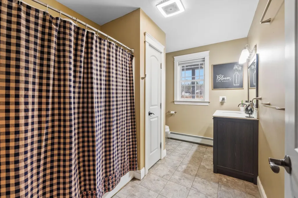 255 Federal Street Alfred ME 04002