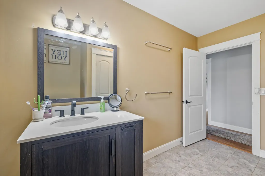 255 Federal Street Alfred ME 04002
