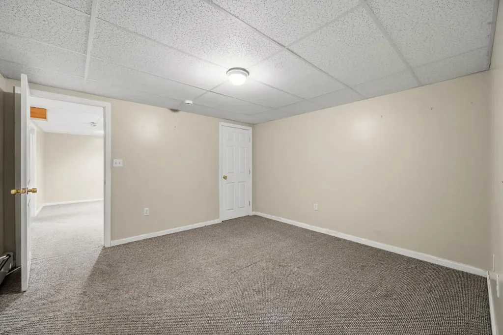 33 Ambrose Circle Gray ME 04039