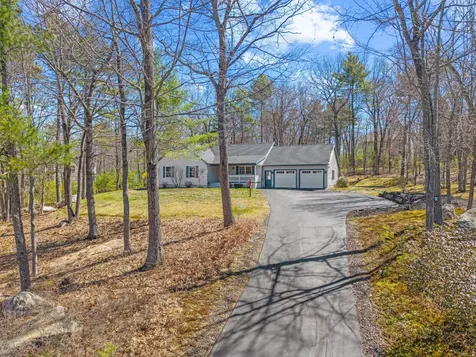 33 Ambrose Circle Gray ME 04039