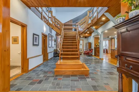 14 Cal Vista Drive Dayton ME 04005