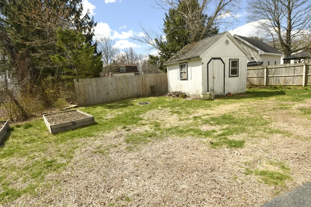 40 E Valentine Street Westbrook ME 04092