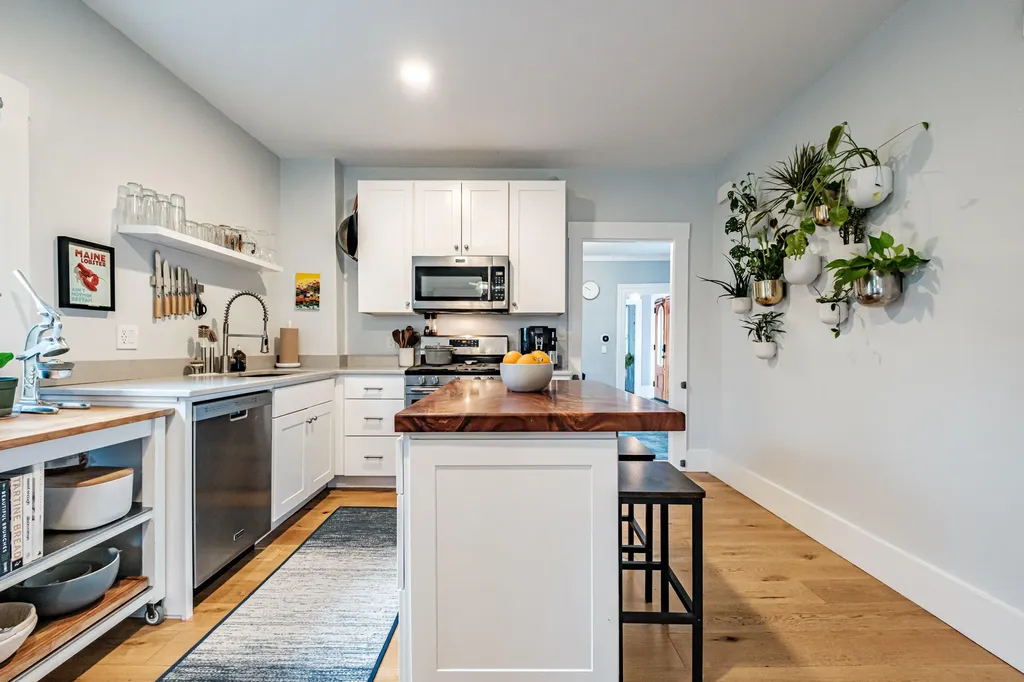 71 Gray Street Portland ME 04102