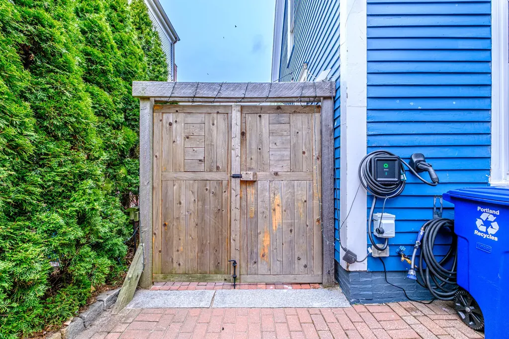 71 Gray Street Portland ME 04102
