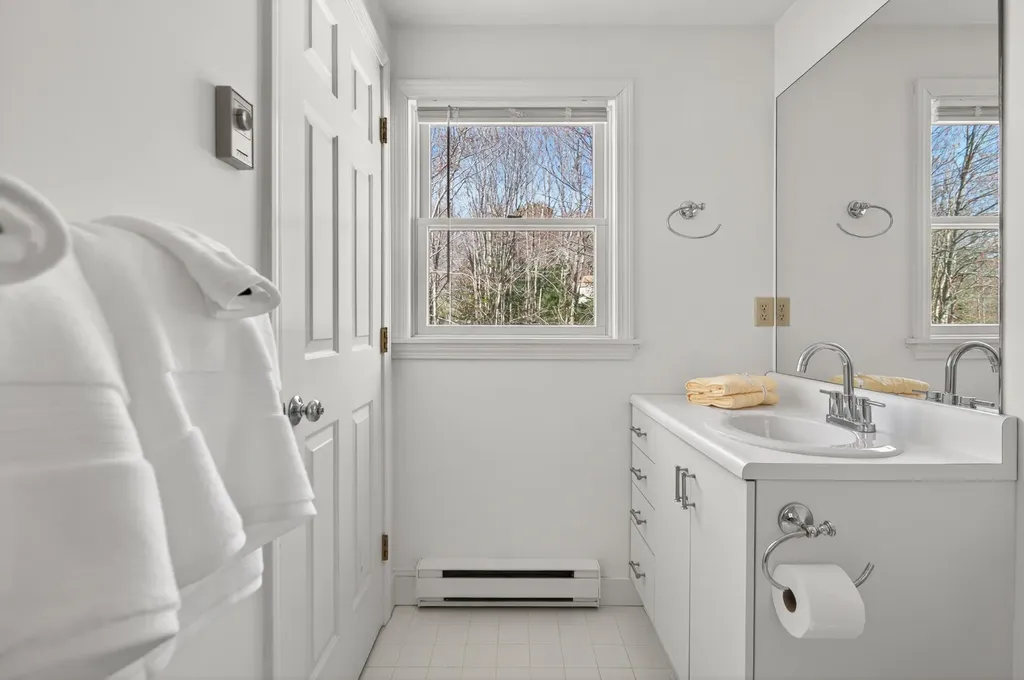 4 Ephraim Tyler Way Kennebunk ME 04043