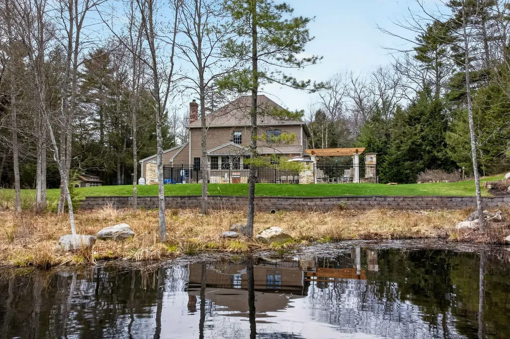 19 Woodfield Drive Scarborough ME 04074