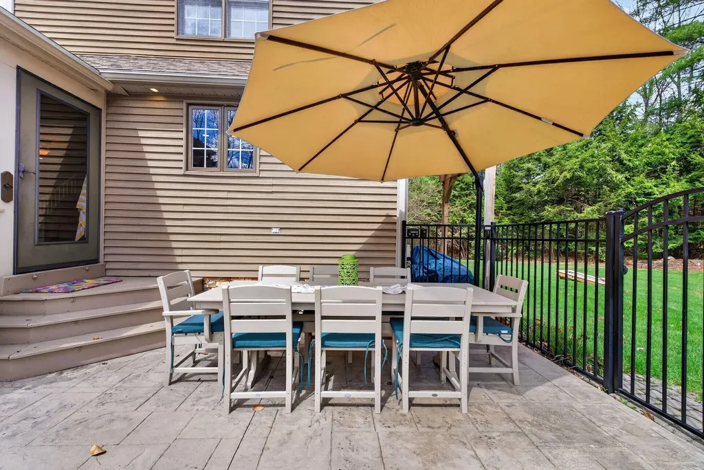19 Woodfield Drive Scarborough ME 04074