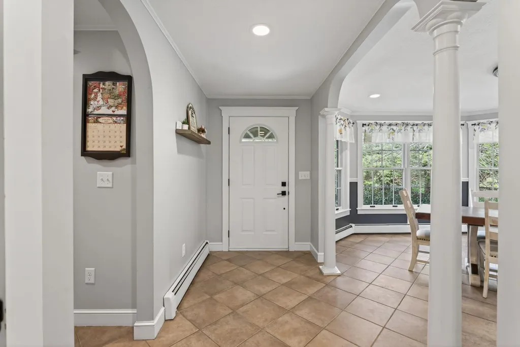 19 Woodfield Drive Scarborough ME 04074