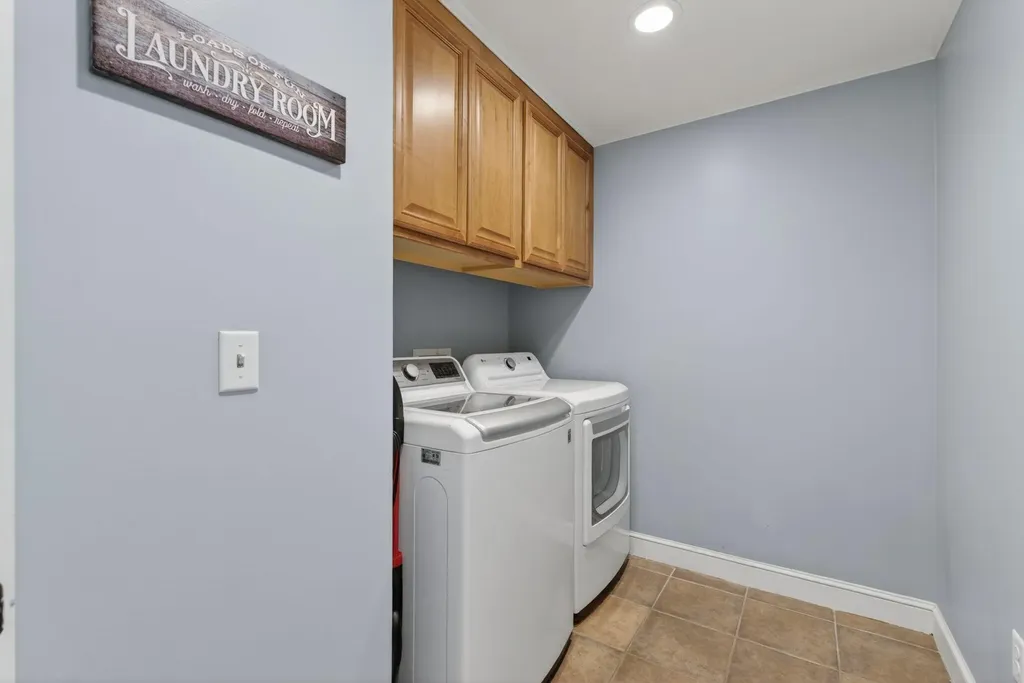 19 Woodfield Drive Scarborough ME 04074