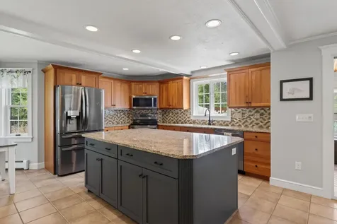 19 Woodfield Drive Scarborough ME 04074