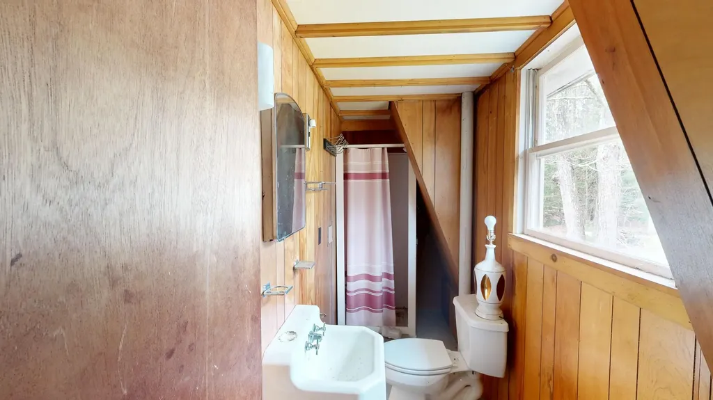 20 Harvard Street Sebago ME 04029