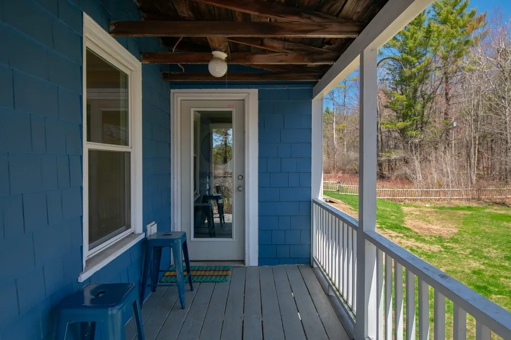 275 Middle Road Falmouth ME 04105