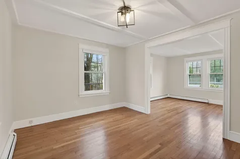 275 Middle Road Falmouth ME 04105