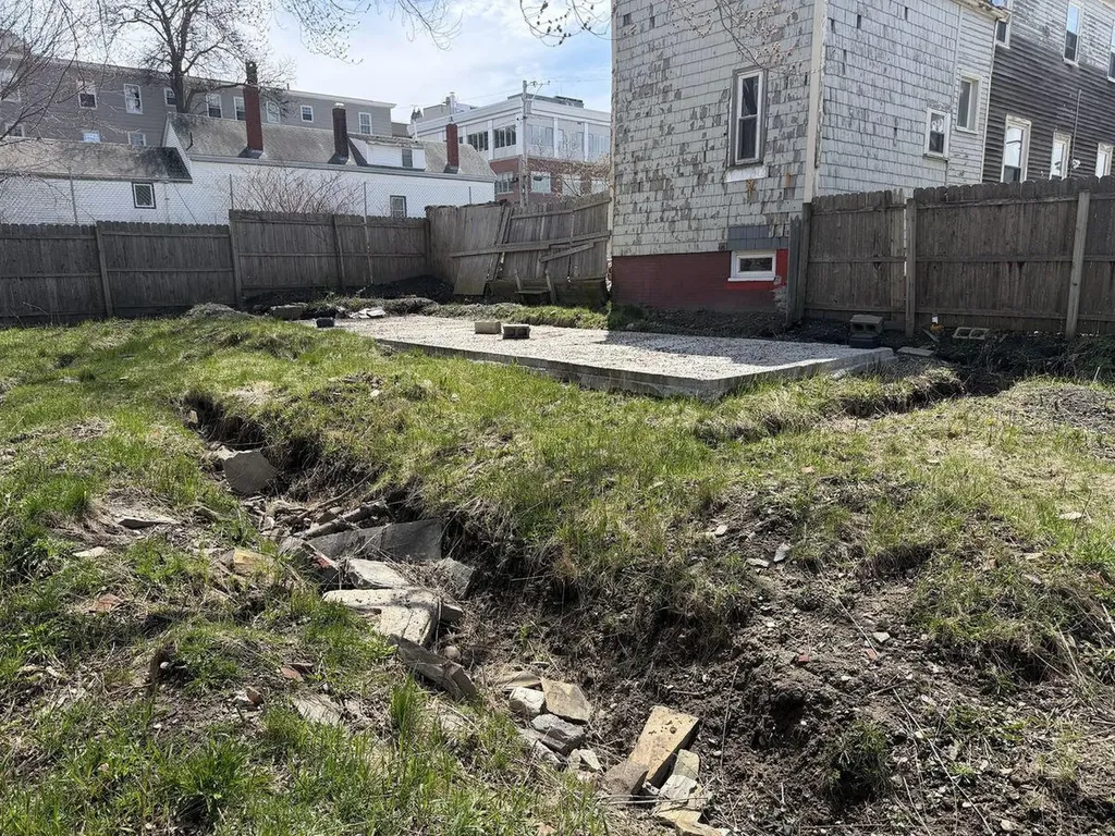 198 / 21 Oxford / Cedar Street Portland ME 04101