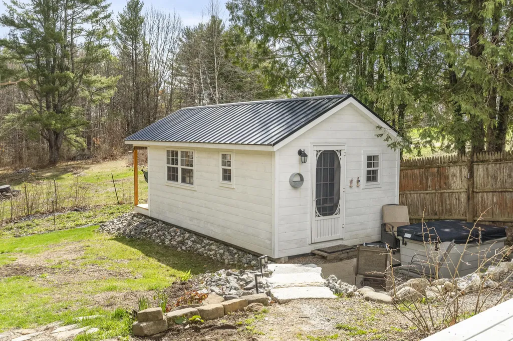 2166 Hallowell Road Litchfield ME 04350