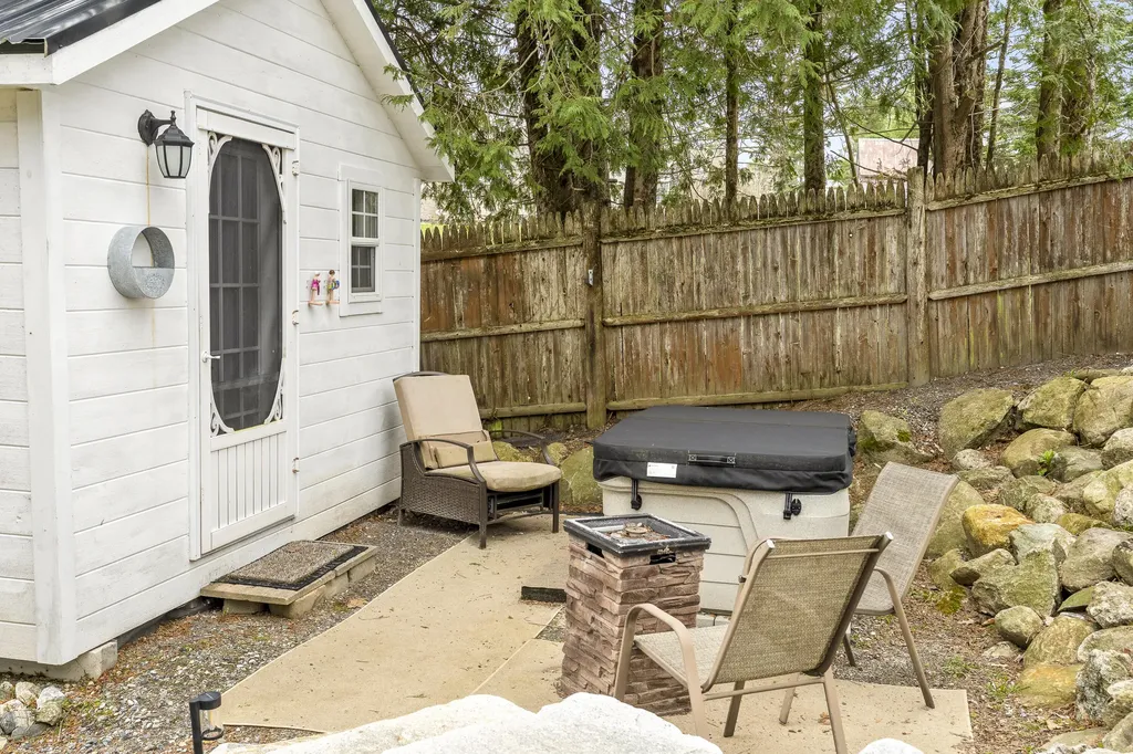 2166 Hallowell Road Litchfield ME 04350