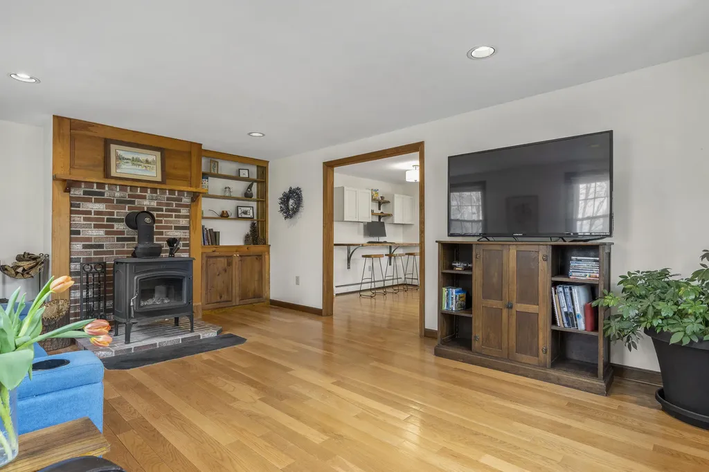 2166 Hallowell Road Litchfield ME 04350