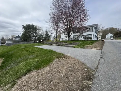 326 South Avenue Lewiston ME 04240