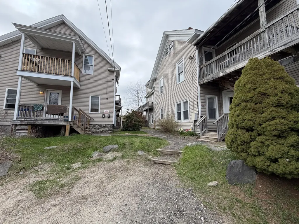 15-17 Pleasant Street Auburn ME 04210