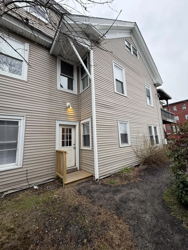 15-17 Pleasant Street Auburn ME 04210