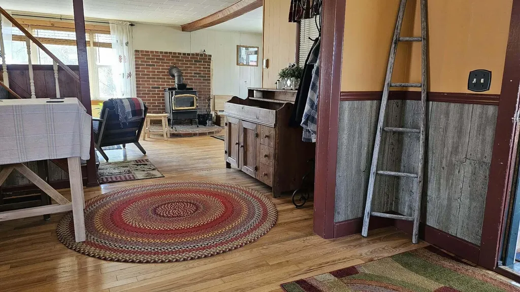 31 Church Street Turner ME 04282