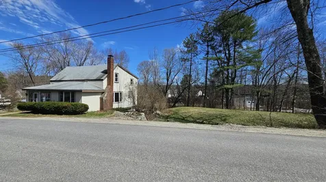 31 Church Street Turner ME 04282