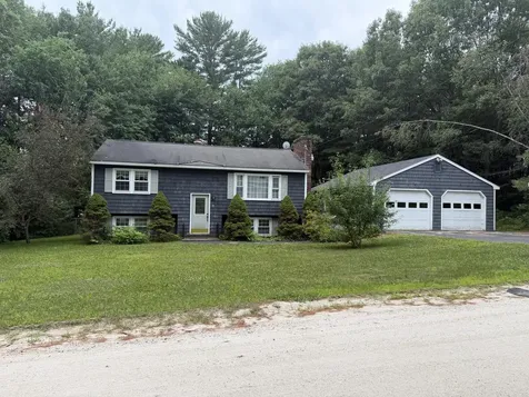 15 Cedar Street Casco ME 04015