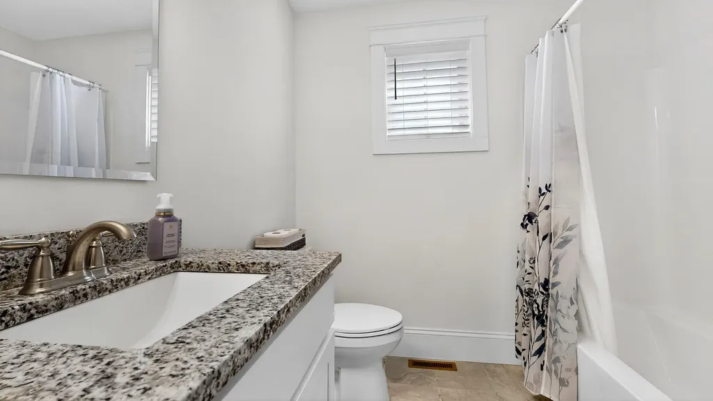 146 Falcon Crest Drive Gorham ME 04038