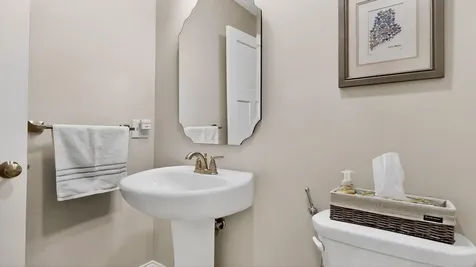 146 Falcon Crest Drive Gorham ME 04038