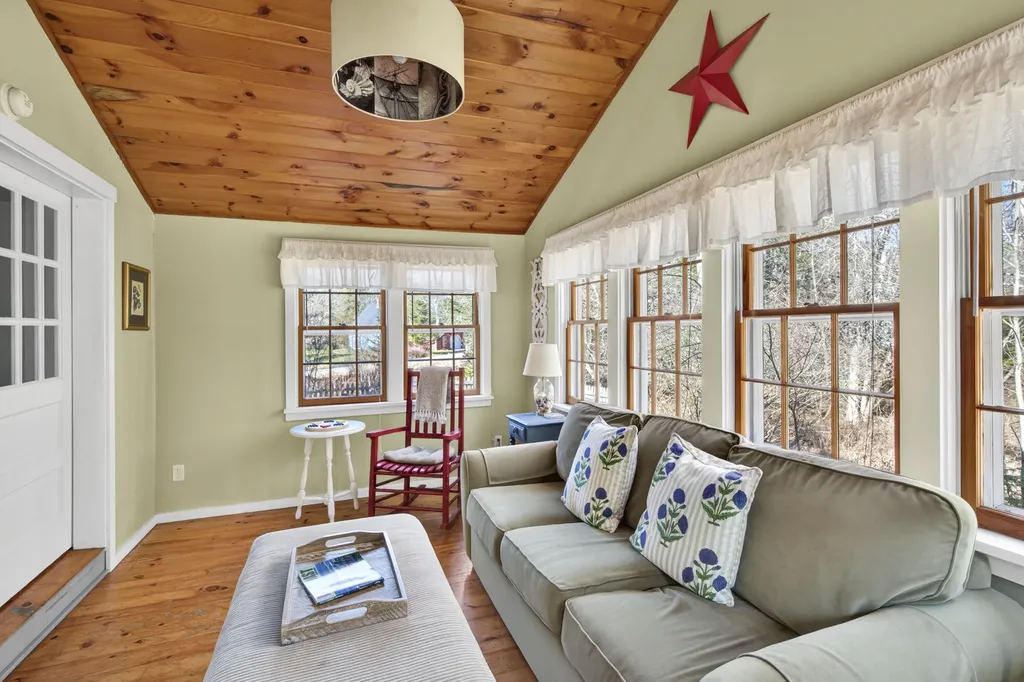 12 Harrington Cove Road Saint George ME 04859