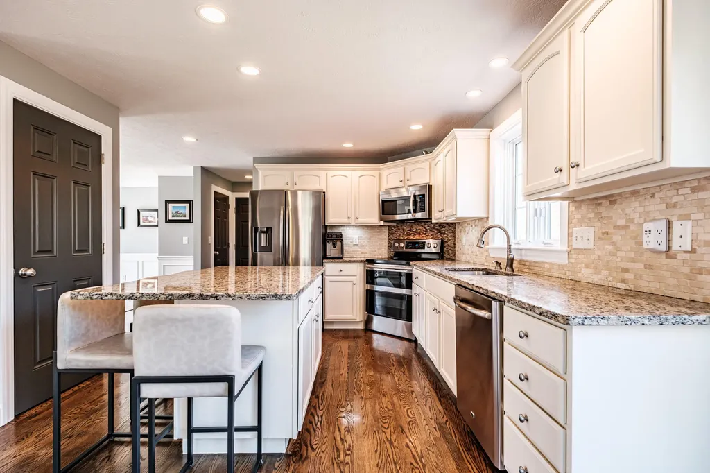 36 Little Ossipee Landing Waterboro ME 04061