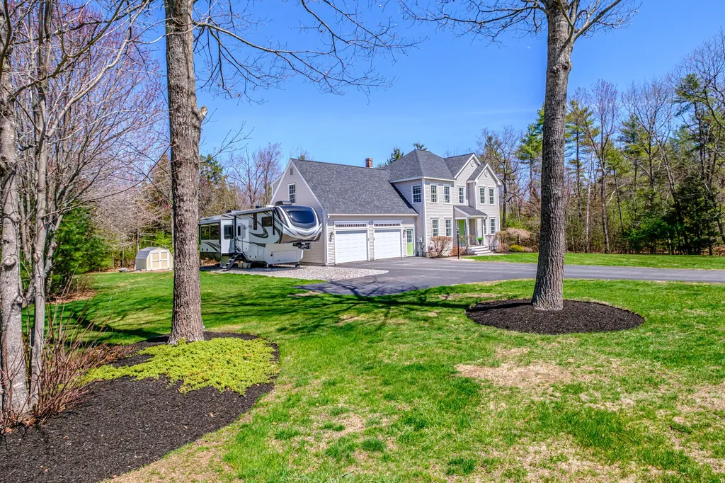 36 Little Ossipee Landing Waterboro ME 04061