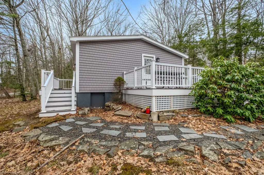 2 Mckenna Lane York ME 03909