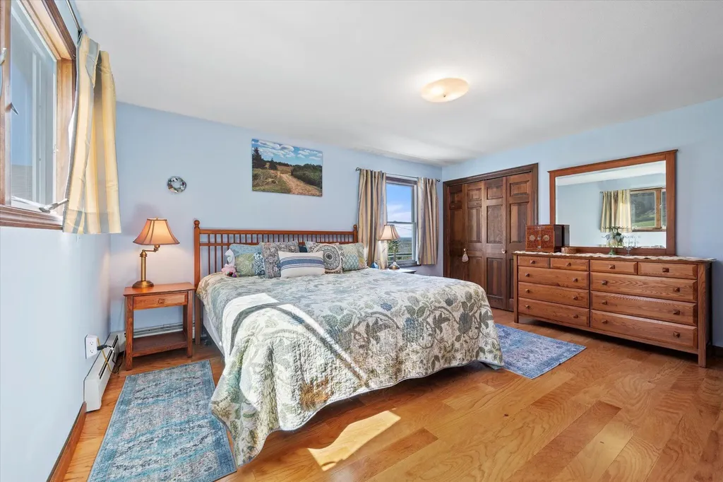 10 Sunset Drive Holden ME 04429