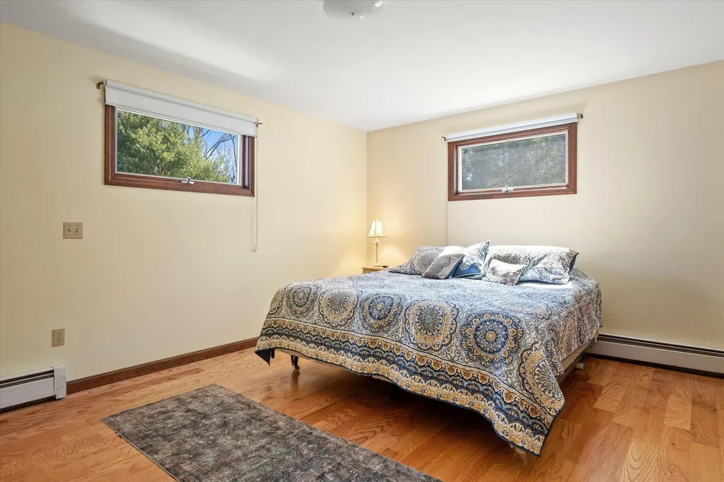 10 Sunset Drive Holden ME 04429