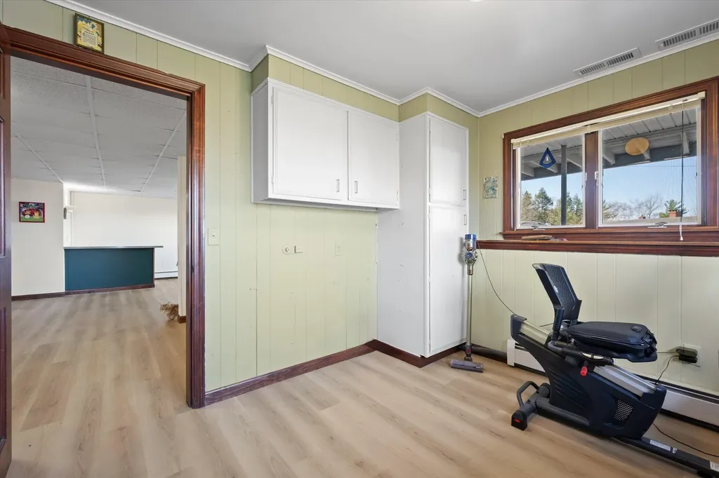 10 Sunset Drive Holden ME 04429