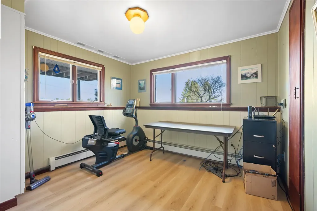 10 Sunset Drive Holden ME 04429